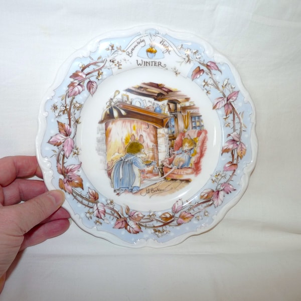 Bramly Hedge Winter Collectors Plate, by Royal Doulton, Designed by Jill Barklem, Collectors Plate, Cabinet Plate, Circa 1982, PC0424