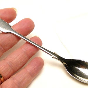 Vintage Barker Bros Silver Plated Horseradish Spoon: Old English Fiddle Pattern