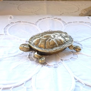 Brass Turtle Trinket Dish With Lid, Small Trinket Dish, Tortoise Trinket Dish, Ring Keeper, Cast Brass, Solid Brass, Vintage Brass, 225-1