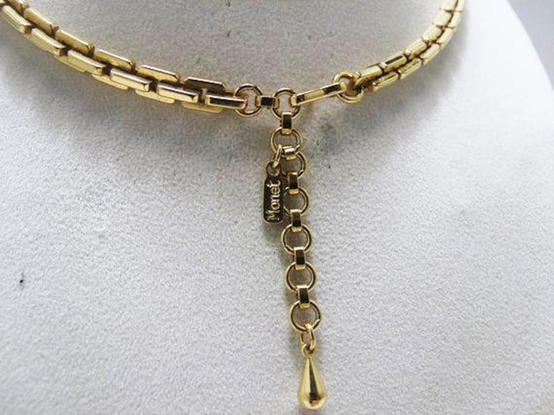 Articulate Gold Tone Demi Parure Monet Chunky Necklace With Matching Earrings Clip On Earrings