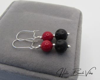 Pendientes de roca de lava negra y coral rojo - Plata de ley/relleno de oro - Joyería de playa para mujer