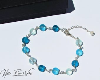 Pulsera de cuentas de vidrio marino azul degradado - Plata esterlina o chapada en oro - Joyería de vidrio marino