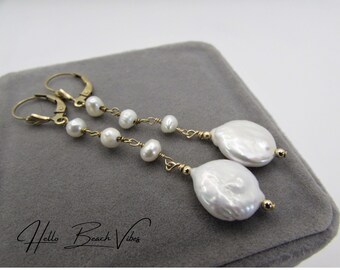 Pendientes largos de perla de agua dulce con forma de moneda - Plata de ley/oro relleno - Alambre envuelto - Elegante joyería nupcial para bodas