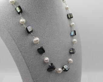 Collar de concha de abulón azul y perla de agua dulce envuelto en alambre - Plata de ley/relleno de oro - Ocean Jewelry