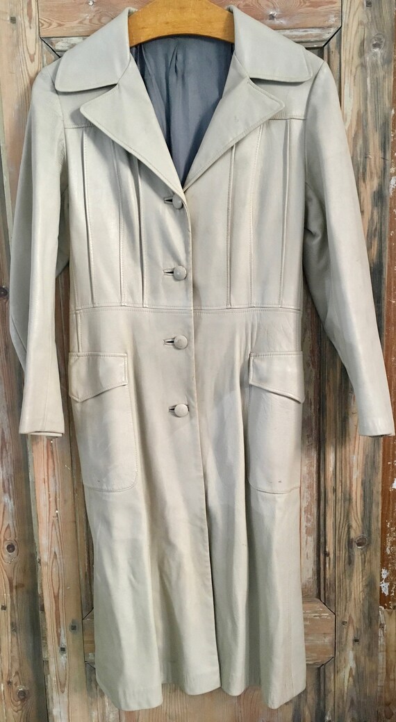 Coat trench leather beige seventies