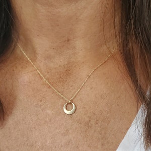 Tiny Gold Necklace, 14k Gold Fill, Hammered Necklace, Tiny Gold Necklace, Gold Necklace, Gold Circle, Dainty, Necklace, Dainty Gold Necklace