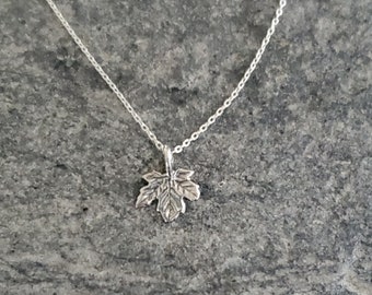 wholesale canada dainty tiny Sterling Silver Maple Leaf Charm jewelry supplies filigree silver leaf jewellery maple leaf pendant