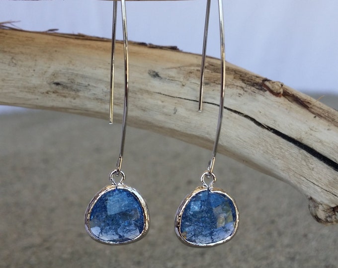 Faceted Crackled Glass Drop Earring Montana Blue Bezel Set Silver Ear Wire