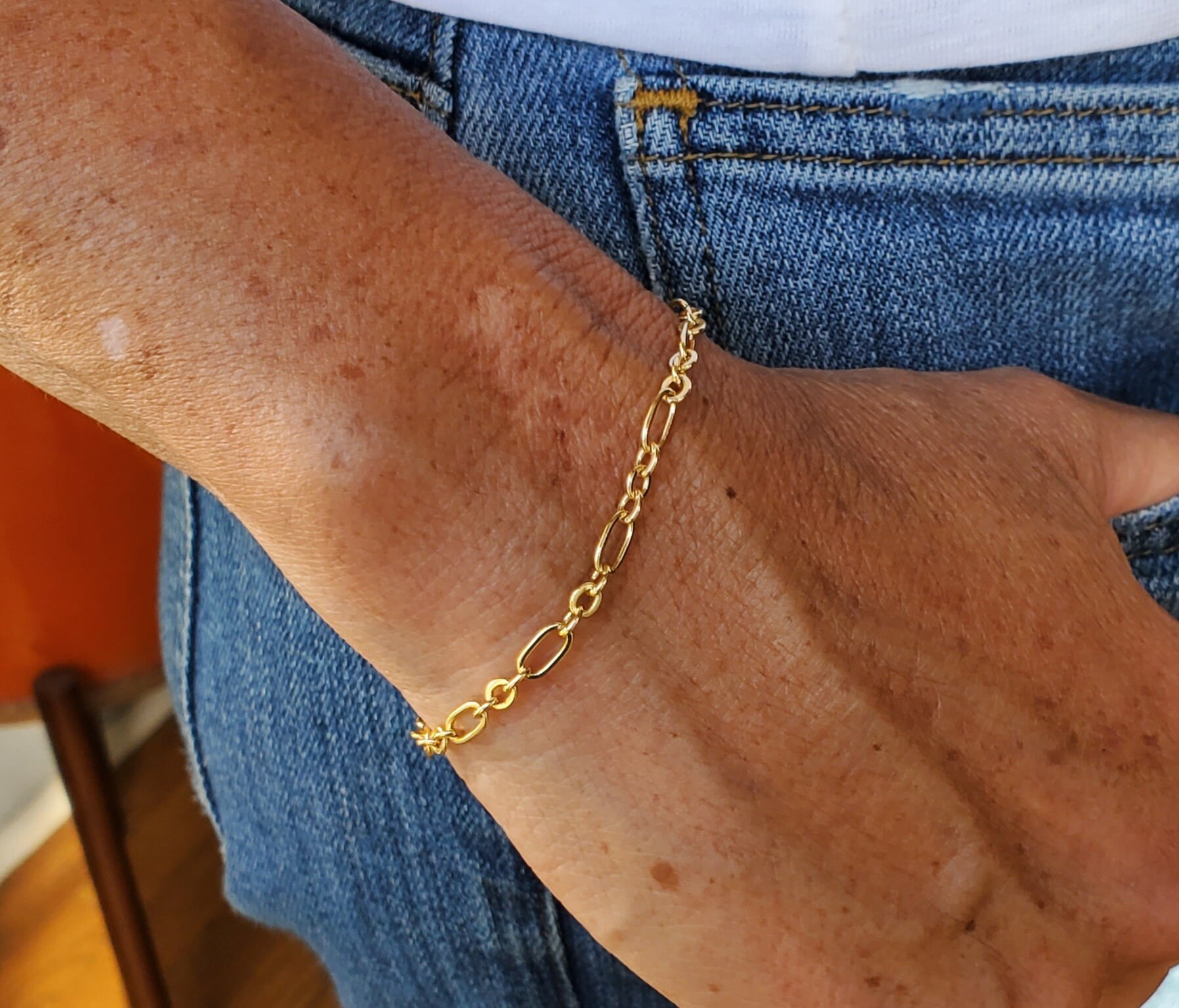14k Solid Yellow Gold Figaro Chain Bracelet 8.5
