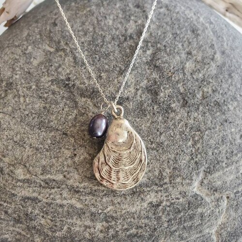 Oyster Shell Necklace Freshwater Pearl 