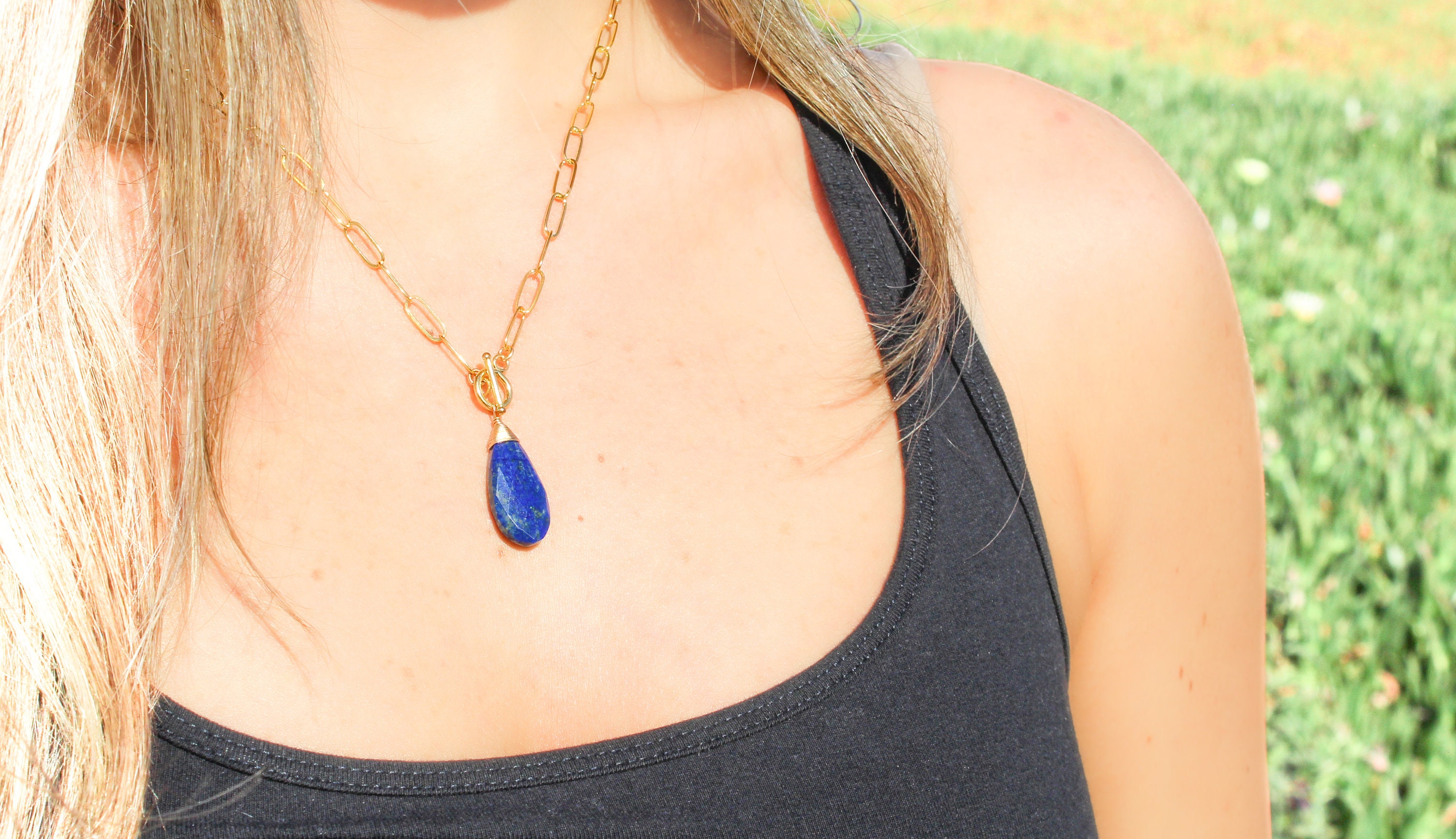 Set Di Collana E Orecchini Realizzato Ad Uncinetto In Color Oro E Rosso - Foto 6