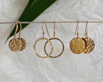 Gehamerde cirkeloorbellen, goud, sterlingzilver, hangoorbellen, gouden oorbellen, zilveren oorbellen, sierlijk, gehamerd, cirkel, bengelen, klein