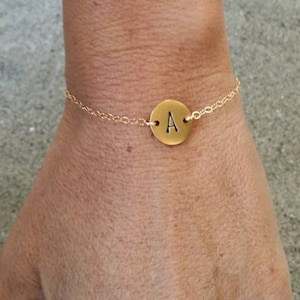 Pulsera monograma de oro, pulsera inicial, pulsera pequeña, pulsera de pareja