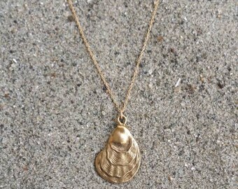 Oyster shell necklace\u2022beaded necklace\u2022Oyster necklace\u2022Jewelry\u2022Unique\u2022Necklace\u2022 Birthday Gift\u2022 birthday\u2022 gift for her\u2022 Beach