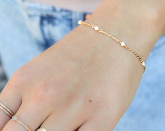 Pulseira com várias pérolas, Pulseira dourada, Pulseira prateada, Pulseira banhada a ouro 14k, Pulseira de prata de lei, Pulseira de pérolas, Pulseira com corrente satélite