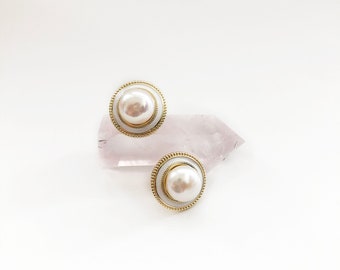 Feminine Mystery Stud Earrings - 14K Gold Vermeil
