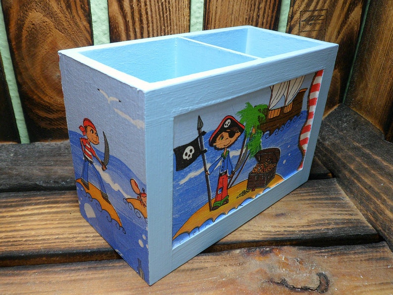 Utensil box pen box pirate image 4