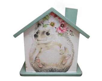 Money box house with hedgehog personalized 15 x 8 x 14.5 cm