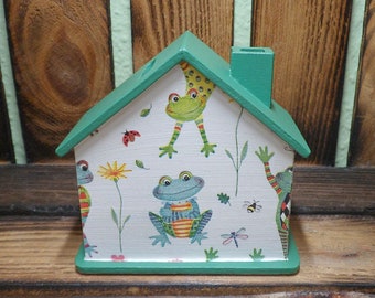 Spardose Haus Frosch mit Namen 10x10x5cm