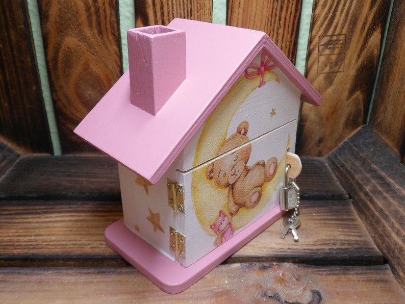 Tirelire maison avec ours rose antique personnalisée 15 x 8 x 14,5 cm image 4