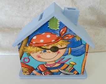 Money box house pirate 10x10x5cm