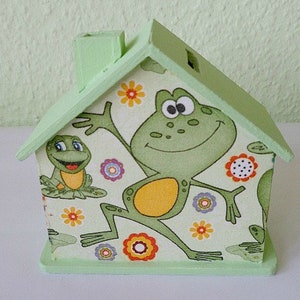 Tirelire maison grenouille 10x10x5cm image 1