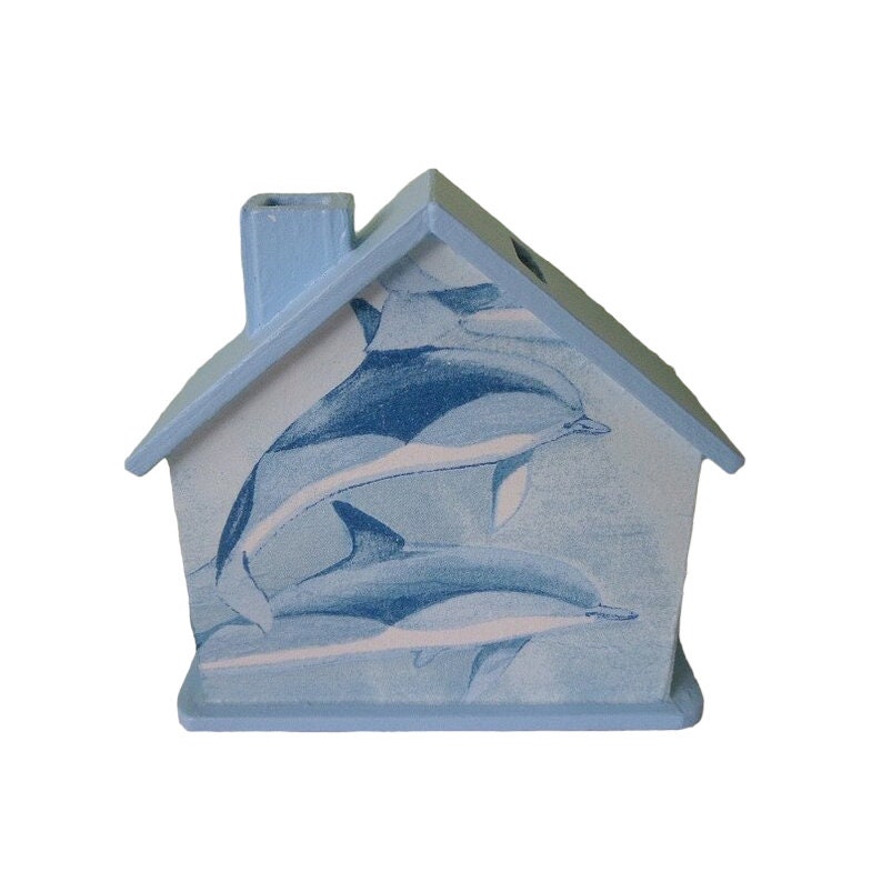 Tirelire maison dauphins en bois avec nom 10x10x5cm image 1