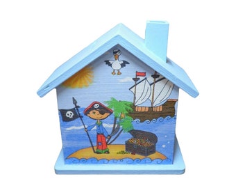 Tirelire maison pirate personnalisée 15 x 8 x 14,5 cm