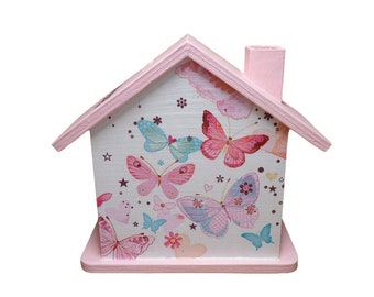 Spardose Haus mit Schmetterlingen personalisiert 15 x 8 x 14,5 cm