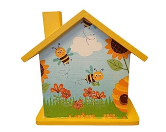 Personalized wooden money box with bee design, 15 x 8 x 14.5 cm