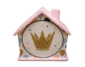 Money box house made of wooden crown, personalized with name 10x10x5cm