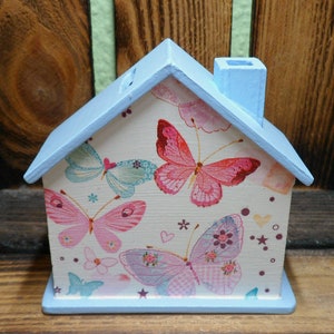 Money box house with butterflies personalized 10x10x5cm