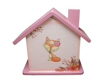 Spaarpot huis met vos oudroze gepersonaliseerd 15 x 8 x 14,5 cm