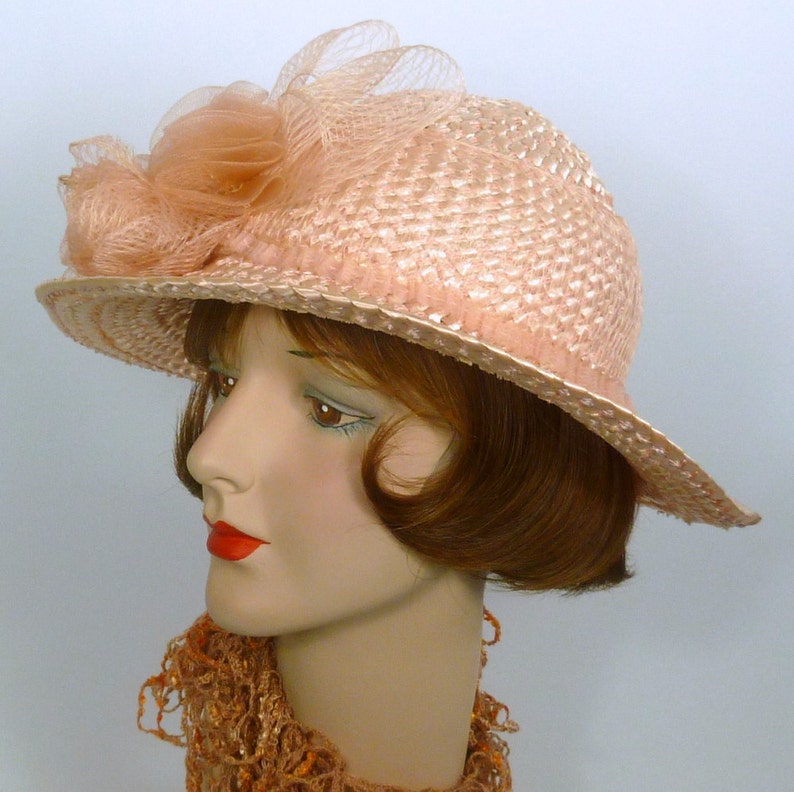 Vintage Woven Straw -Wedding- Church- Special Occasion Bow Sun Hat Hand Made Crin Rose Light Pink Straw /& Crin Hat and Cascading Fan