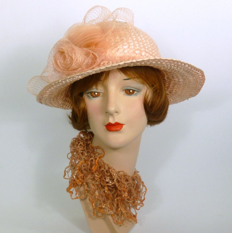 Vintage Woven Straw -Wedding- Church- Special Occasion Bow Sun Hat Hand Made Crin Rose Light Pink Straw /& Crin Hat and Cascading Fan