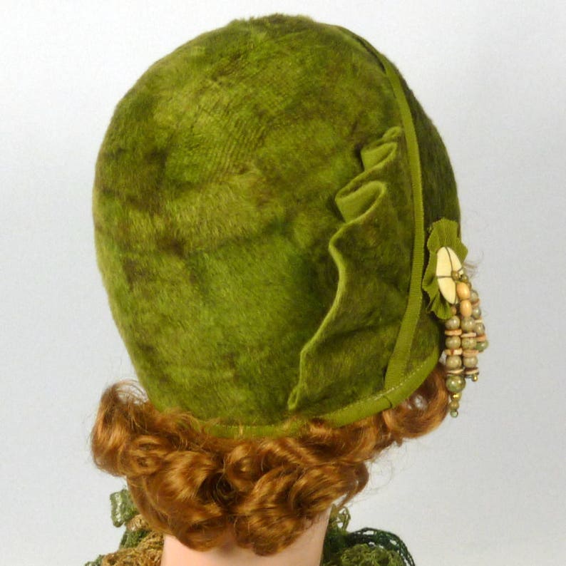 Hand Made Natural Stone /& Wood Accents Shades of Green and Brown Vintage Hood Patterned Fur Felt Cloche Hat Side Pleat