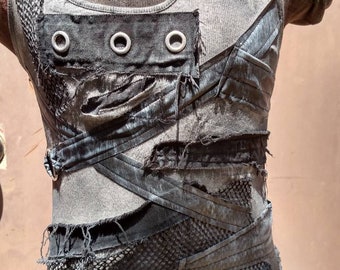 Top con scollo all'americana Wasteland Huntress