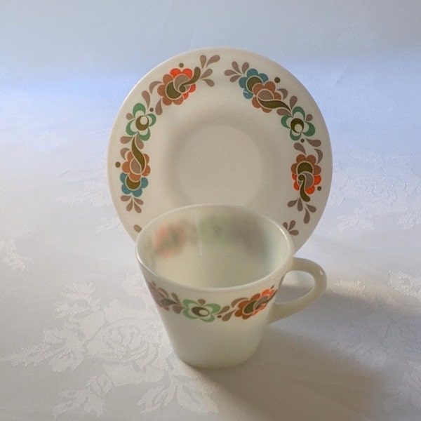 Vintage 1970s Carnaby J A J Pyrex Tea Cup and Saucer England Milk Glass