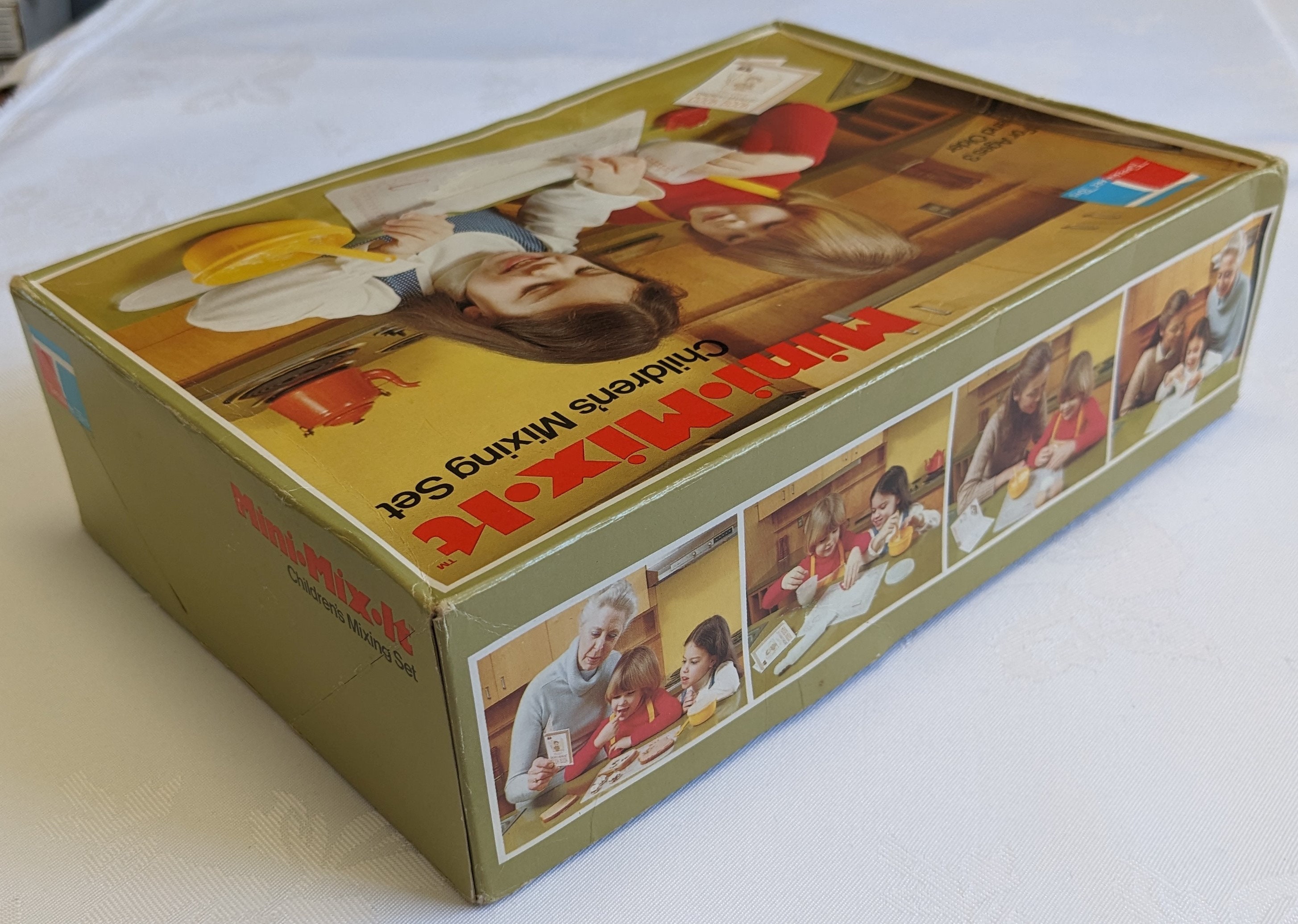 Darling 1979 Tupperware Toy Mini Mix-It Set in Original Box Bottom - Ruby  Lane