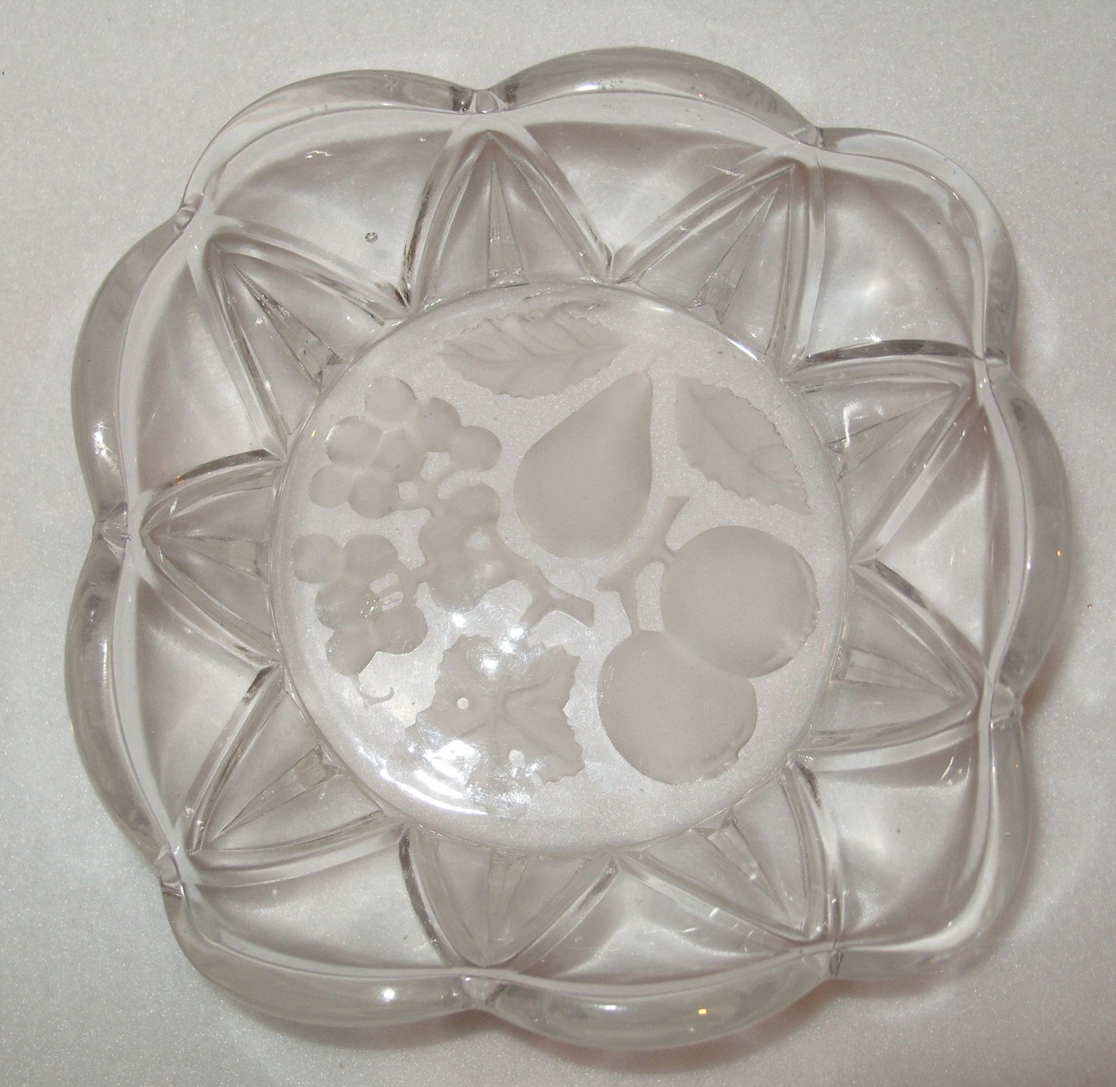 Vintage Clear Embossed Glass Fruit Square Round Based Bowl Etsy