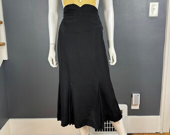 1930’s Black Rayon Box Pleat Skirt 28”