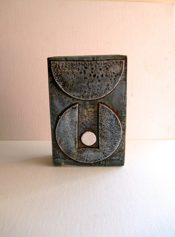 Troika Pottery Slab Vase By Honor Curtis 1969 1973 Cornwall Etsy