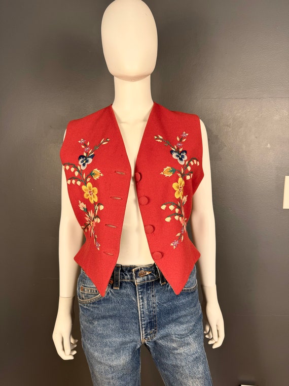 1940’s-50’s Embroidered Red Wool Vest Flowers sz L - image 6