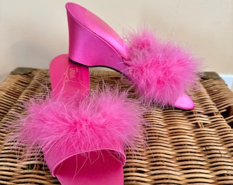 1970’s Hot Pink Maribou Trim Slipper Mules sz 7