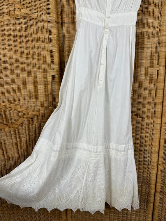 Antique Victorian White Cotton & Lace Dress XXS - image 8