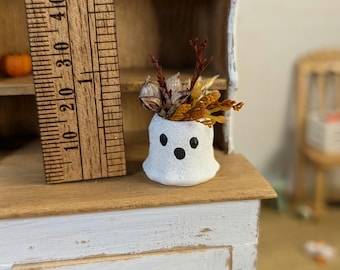 Dollhouse Miniature Ghost Planter for Halloween or fall decoration 1:12 plant vase