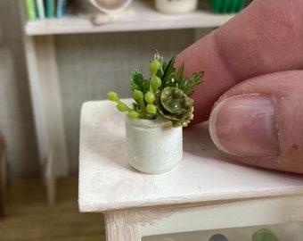 1:12 Dollhouse Miniature Crock Planter Spring Decoration