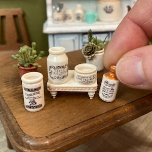 Puppenhaus Miniatur Miniatur Französischer Tontopf Dijon Ginger Beer oder Ginger Beer Küche oder Miniküche im Topf, 1:12