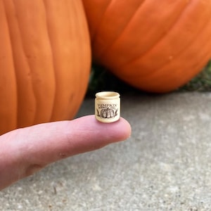 Puppenhaus Miniatur Kürbis Konserven Topf, Küche Mini Küche Zubehör Puppen Dekor, Maßstab 1:12 Halloween Dekoration, Herbst