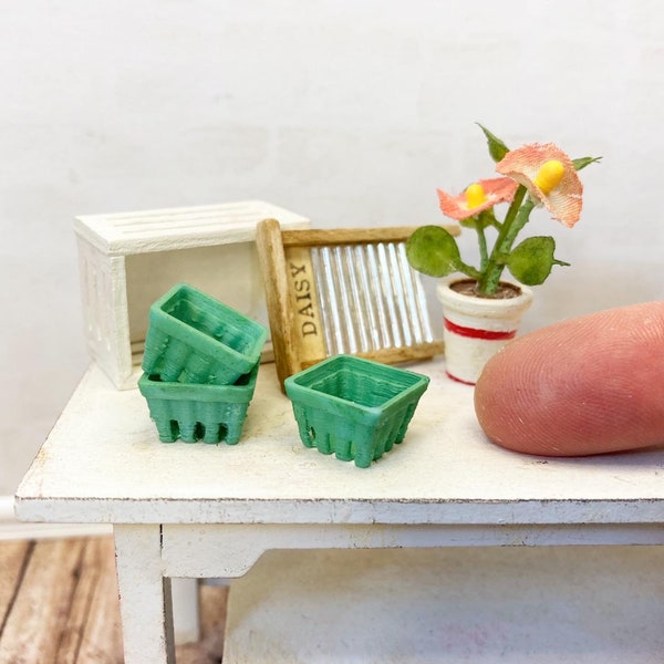 Berry Basket, berry box kitchen food accessory 1:12 Dollhouse Miniature vintage spring summer decor, green produce container